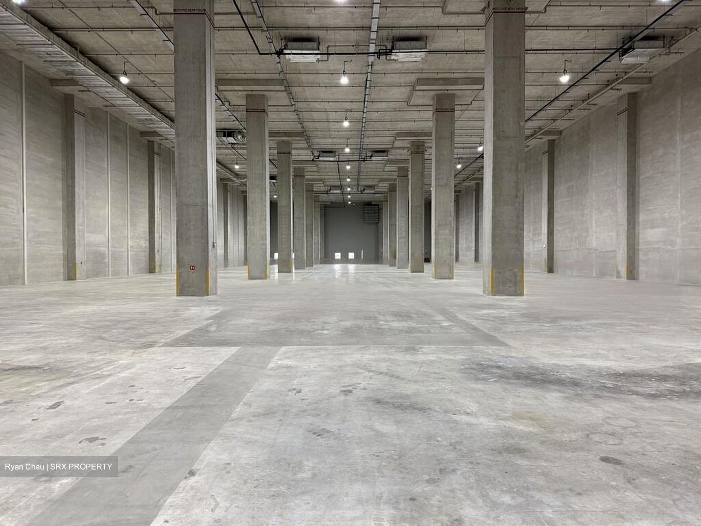 Tuas Road (D22), Warehouse #456405151